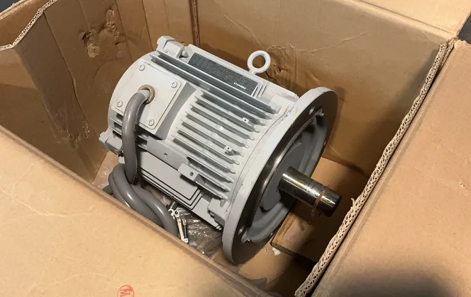 Toshiba Induction Motor - Jec-2137-2000