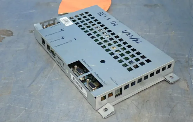 Abb Dsqc668 Axis Computer - 3hac029157-001/07