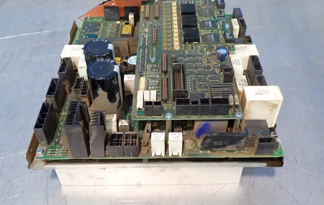 Fanuc Servo Amplifier - A06b-6107-h002
