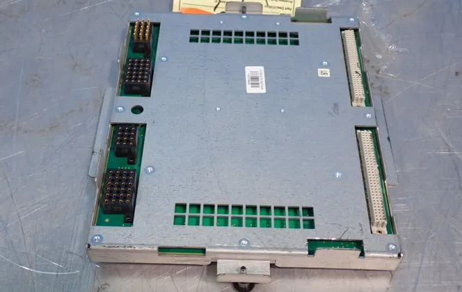 Abb Mcob-03 Controller - 3hna018451-001/01