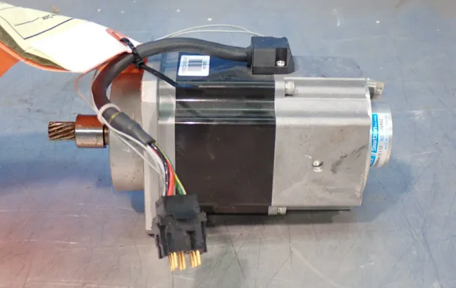 Abb Servo Motor - 3hna006493-001