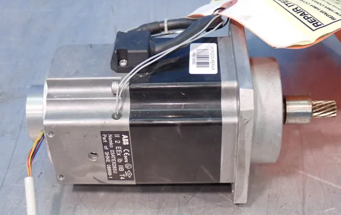 Abb Servo Motor - 3hna006493-001