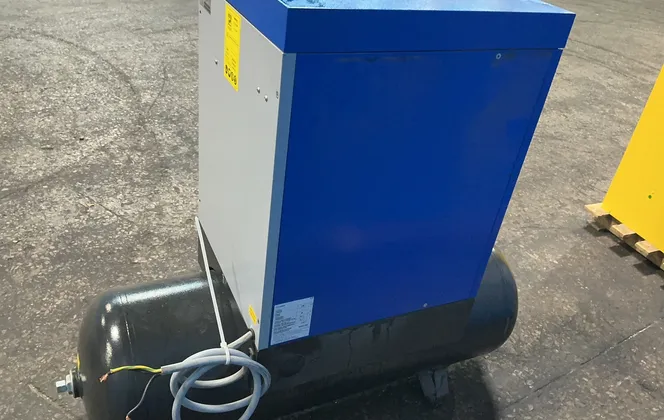 Quincy 4 Kw Air Compressor - Qgs5hp Csa/ul