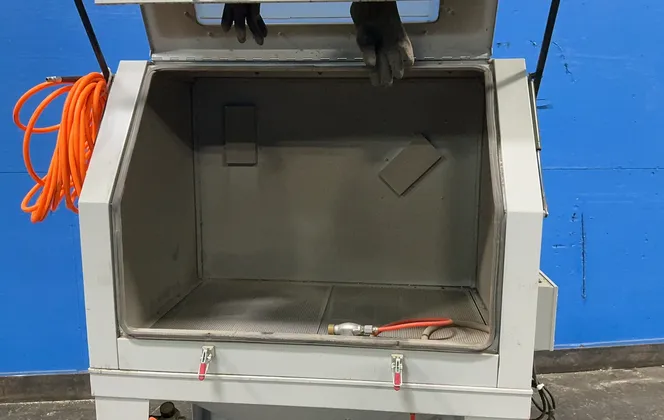 Allsource Blasters And Equipment 34”x46”x34” Chamber Abrasive Blast Cabinet - 41800