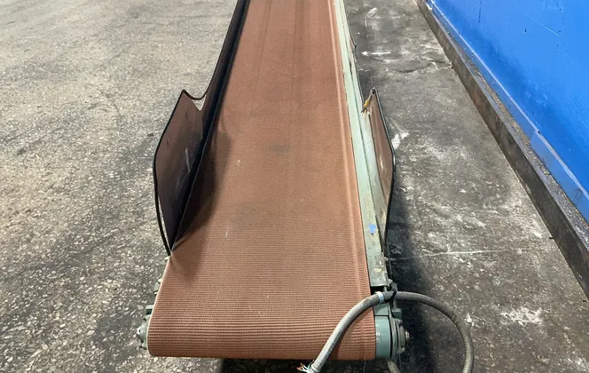 Hytrol Conveyor Company Inc 22”x130” Belt Slider Bed Belt Conveyor