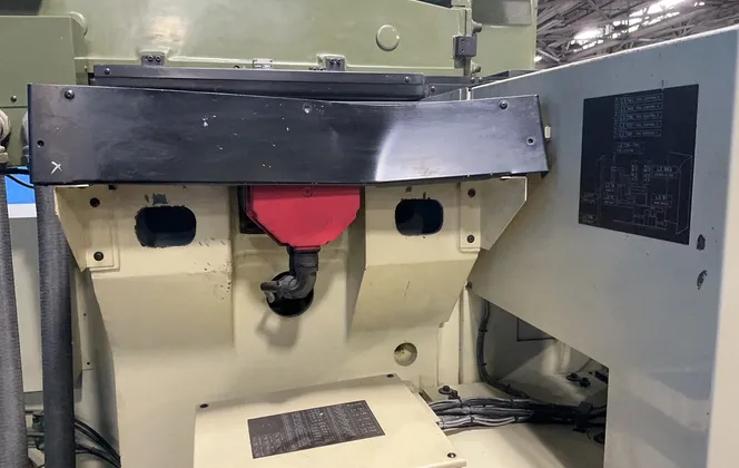 Makino Milling Machine Co., Ltd. 18”x32” Table Cnc Vertical Machining Center - Snc64-a5