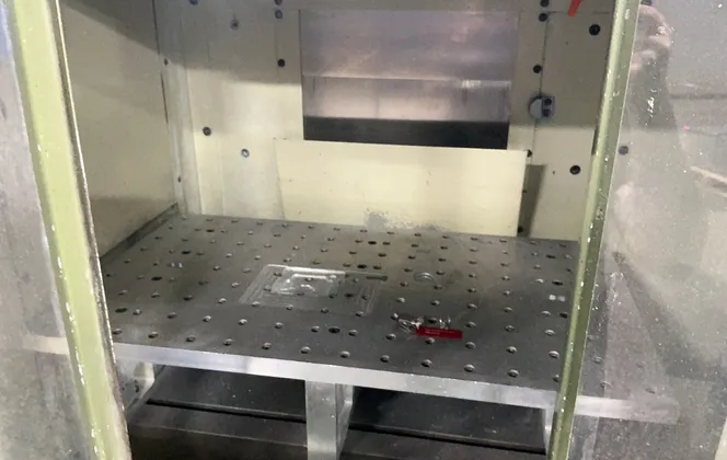 Makino Milling Machine Co., Ltd. 18”x32” Table Cnc Vertical Machining Center - Snc64-a5