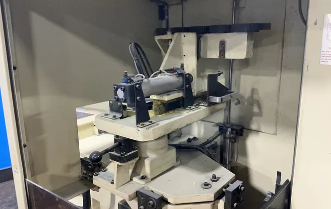 Makino Milling Machine Co., Ltd. 18”x32” Table Cnc Vertical Machining Center - Snc64-a5