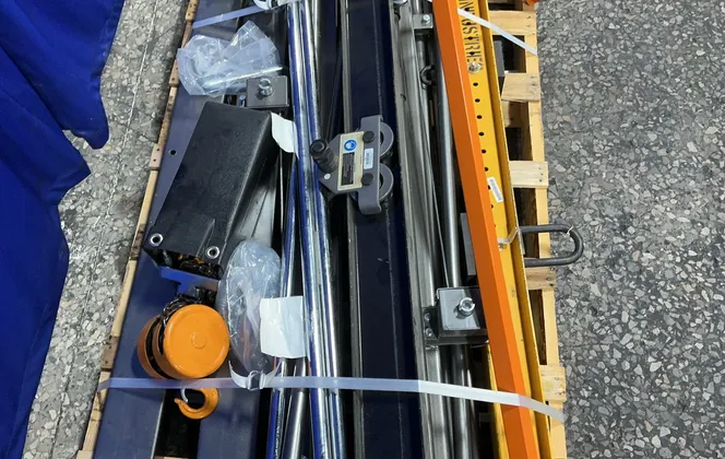 Pittsburgh Automotive 1.25 Tons Gantry Crane